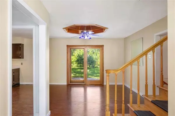 23750 W 57th ST, Shawnee, KS 66226