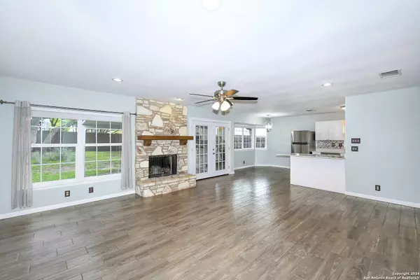 2923 TIMBER VIEW DR, San Antonio, TX 78251-2326