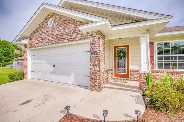 5094 Carley Ct, Milton, FL 32583