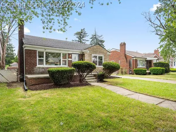 15508 CARLISLE Street, Detroit, MI 48205