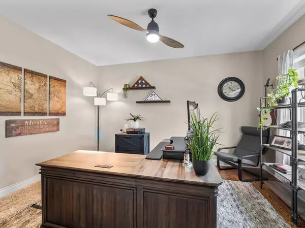 3741 Wintergreen TER, Algonquin, IL 60102