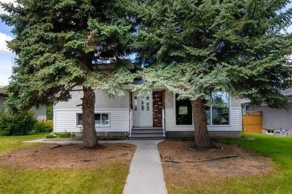 139 Wedgewood DR SW, Calgary, AB t3c3g9