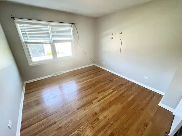 16905 CLYDE Avenue, South Holland, IL 60473