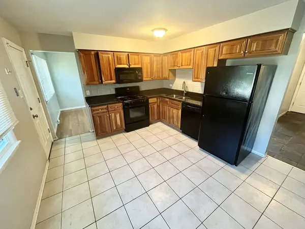 16905 CLYDE Avenue, South Holland, IL 60473