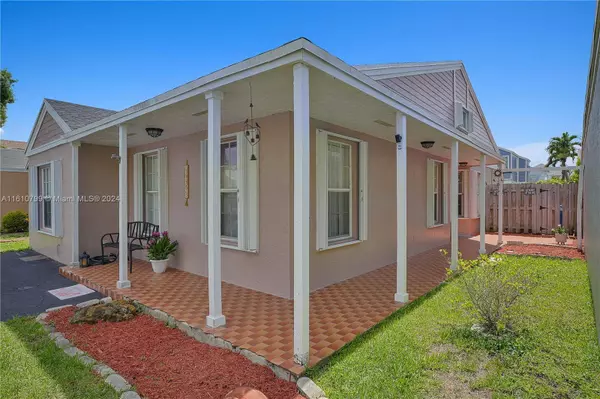 249 SW 159th Ave, Sunrise, FL 33326