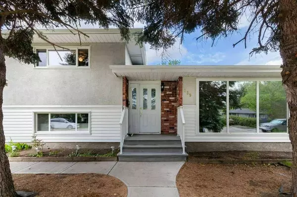 139 Wedgewood DR SW, Calgary, AB t3c3g9