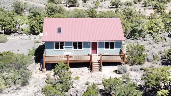 564 N 810 W, Teasdale, UT 84773