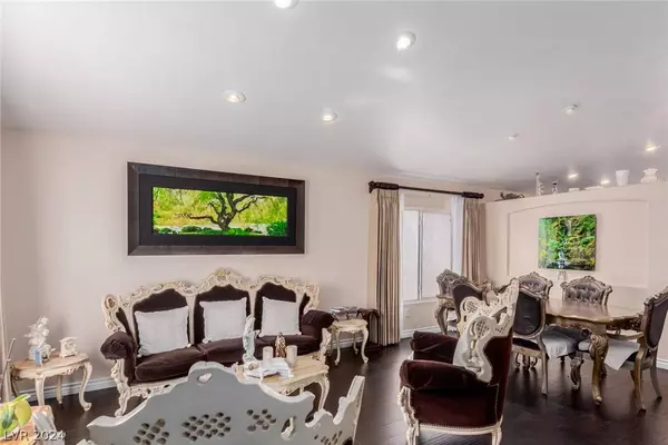 1220 Diamond Valley Street, Henderson, NV 89052