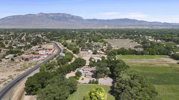 420 Calle Conejo LN, Corrales, NM 87048