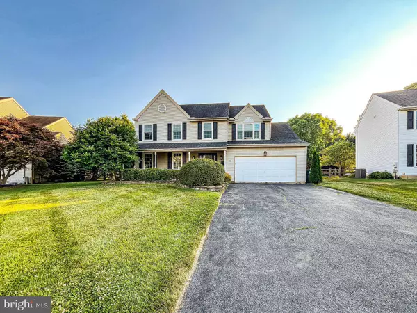 12 THISTLEBERRY DR, Newark, DE 19702