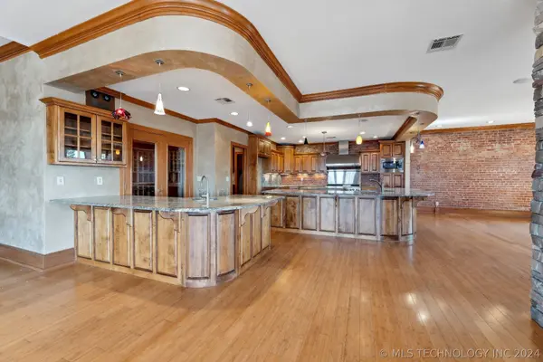 202 N Harrison, Cushing, OK 74023
