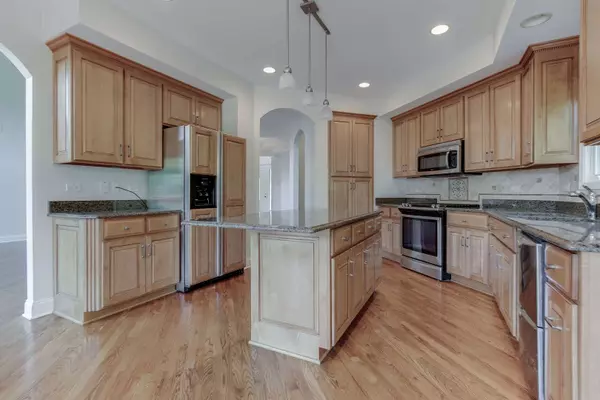 8 Margot Lane, Palos Heights, IL 60463