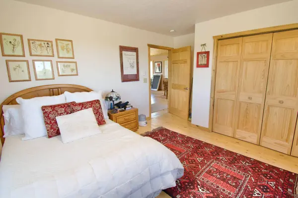 564 N 810 W, Teasdale, UT 84773