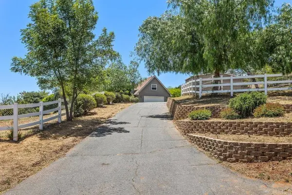 31013 Saddleback RD, Valley Center, CA 92082