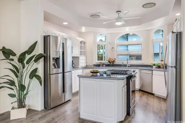 2752-F Pali Highway, Honolulu, HI 96817