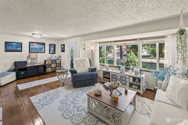 12704 Glenwood AVE SW, Lakewood, WA 98499