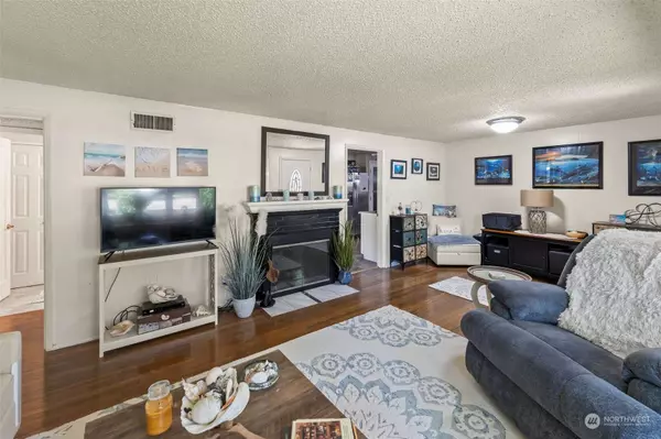 12704 Glenwood AVE SW, Lakewood, WA 98499