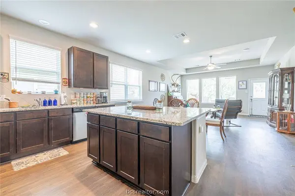 4710 Nopalitos, Bryan, TX 77807