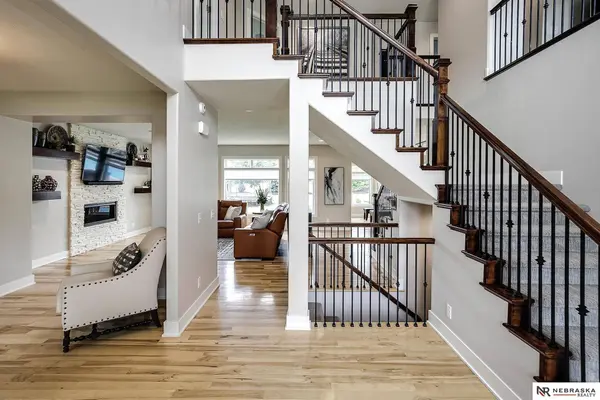 2404 S 219 Street, Elkhorn, NE 68022