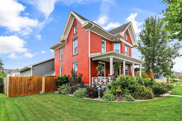 1018 2nd Street, New Glarus, WI 53574