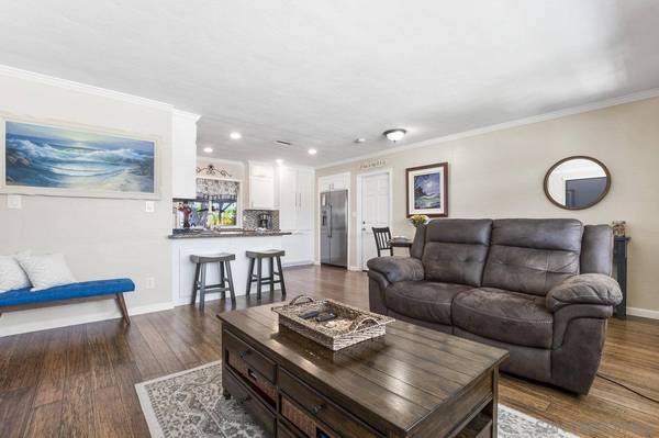 3915 Loma Alta Dr, San Diego, CA 92115