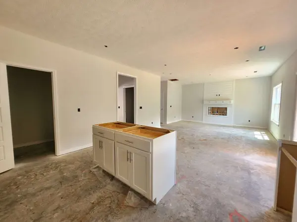 1212 Boulder Pass Rd, Clarksville, TN 37040