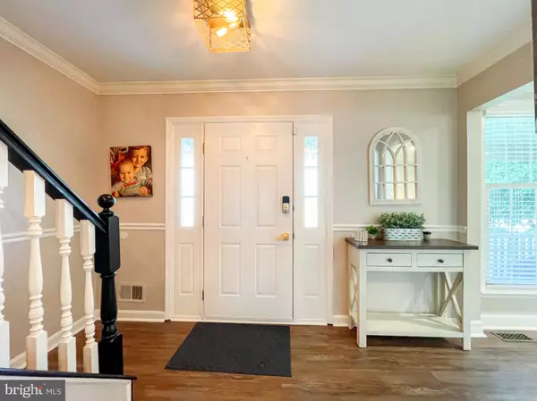 12 THISTLEBERRY DR, Newark, DE 19702