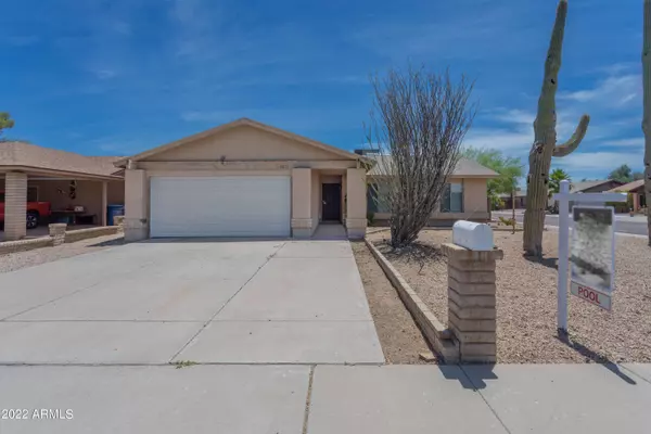4631 S PARKSIDE Drive, Tempe, AZ 85282