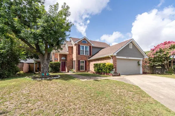 8532 Whispering Creek Trail, Fort Worth, TX 76134