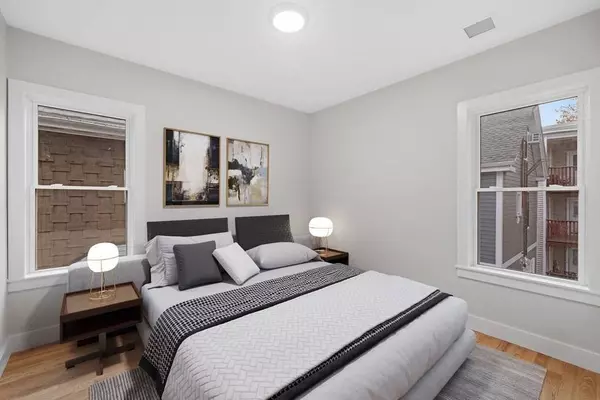 17-19 Cameron Ave #19, Cambridge, MA 02140