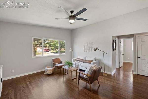 123 Bradley ST, Colorado Springs, CO 80911