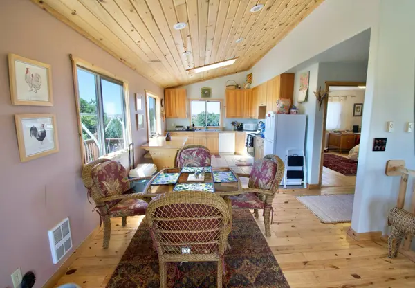 564 N 810 W, Teasdale, UT 84773