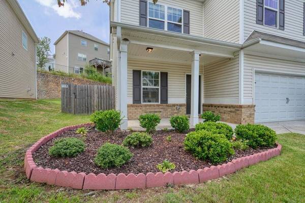 176 Crescent Woode DR, Dallas, GA 30157