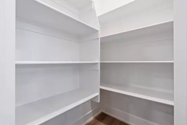 1 Twyford Ln, Bella Vista, AR 72714