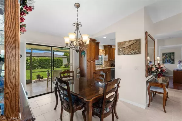 22 SW 13th TER, Cape Coral, FL 33991