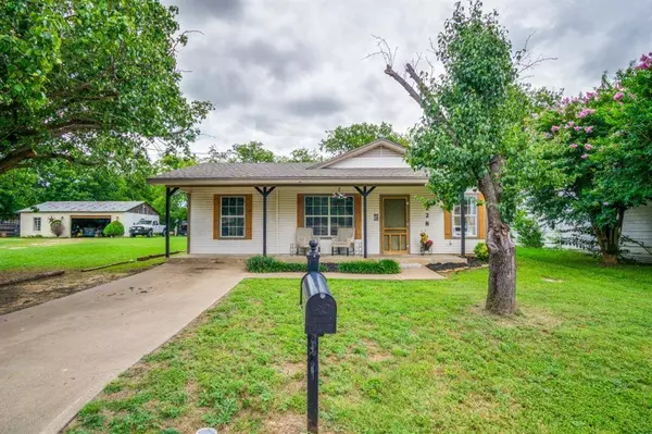 228 Huron Street, Cleburne, TX 76031