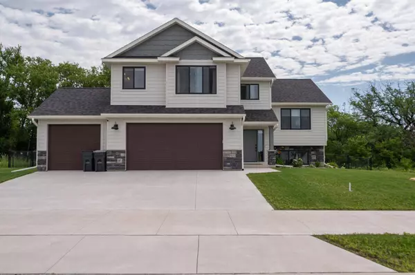 1500 14th AVE NE, Kasson, MN 55944