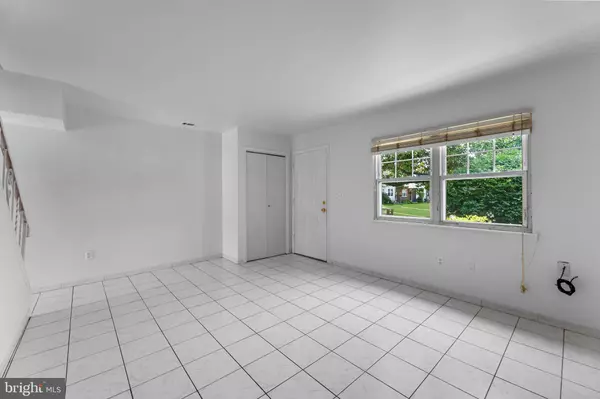 52 GREENWOOD LOOP RD, Brick, NJ 08724