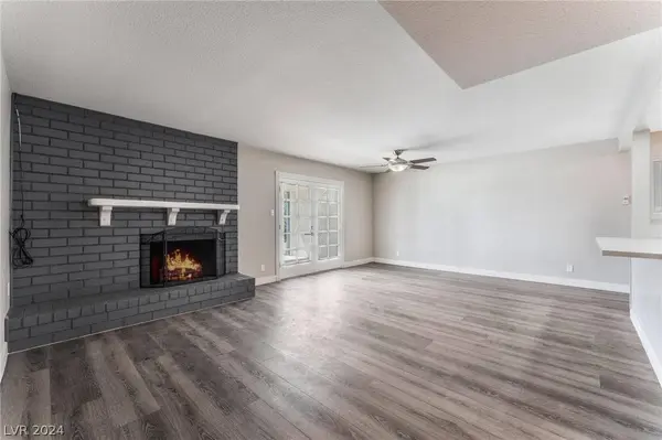 809 Peacock Court, Las Vegas, NV 89145