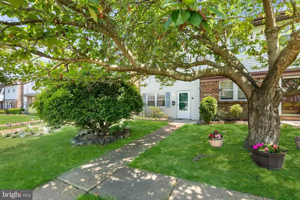 52 GREENWOOD LOOP RD, Brick, NJ 08724