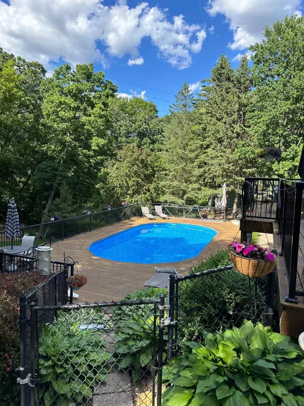 1567 Mallard DR, Eagan, MN 55122