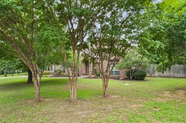 5920 Myra Drive, Mansfield, TX 76063