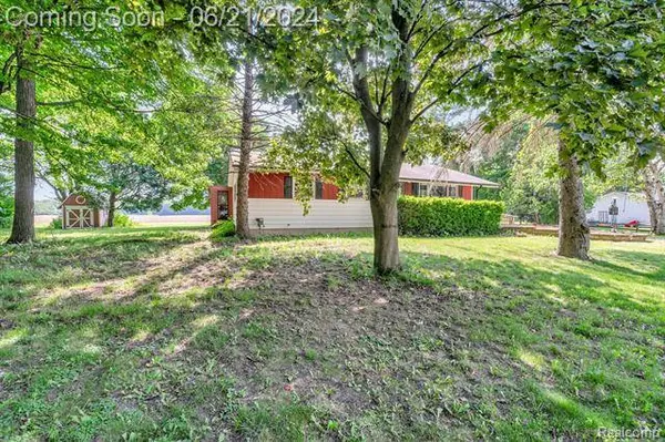 1710 LACLAFF Avenue, Lapeer, MI 48446