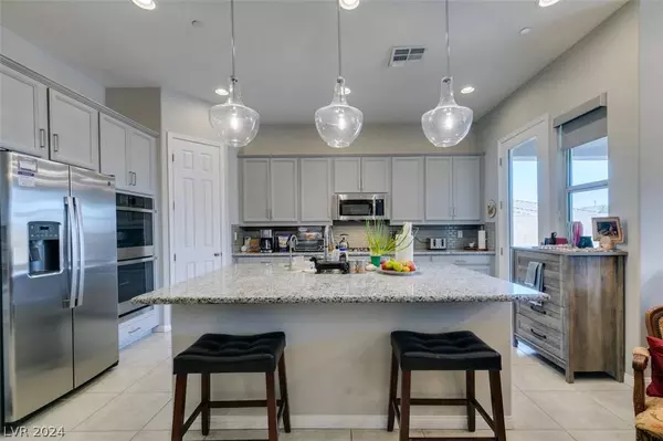 10925 Nicholas Jay Avenue, Las Vegas, NV 89166