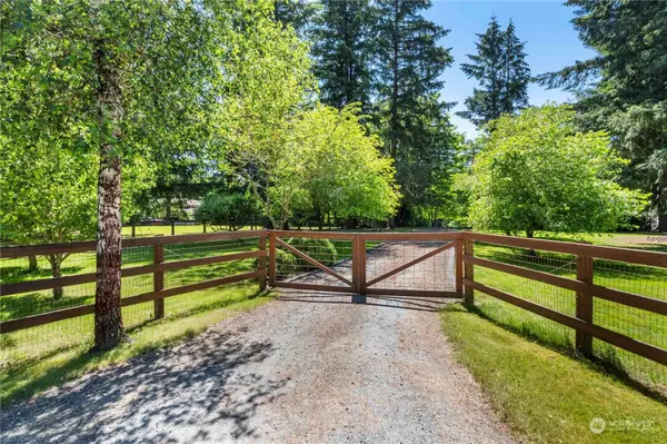 33810 102nd AVE S, Roy, WA 98580