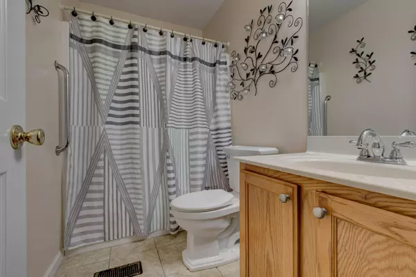 302 Virginia LN, Nicholasville, KY 40356