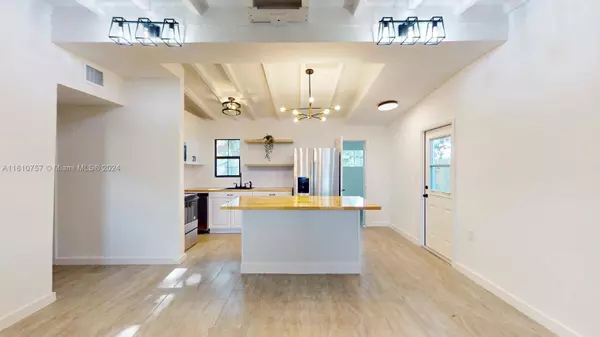 3760 SW 45th Ave, West Park, FL 33023