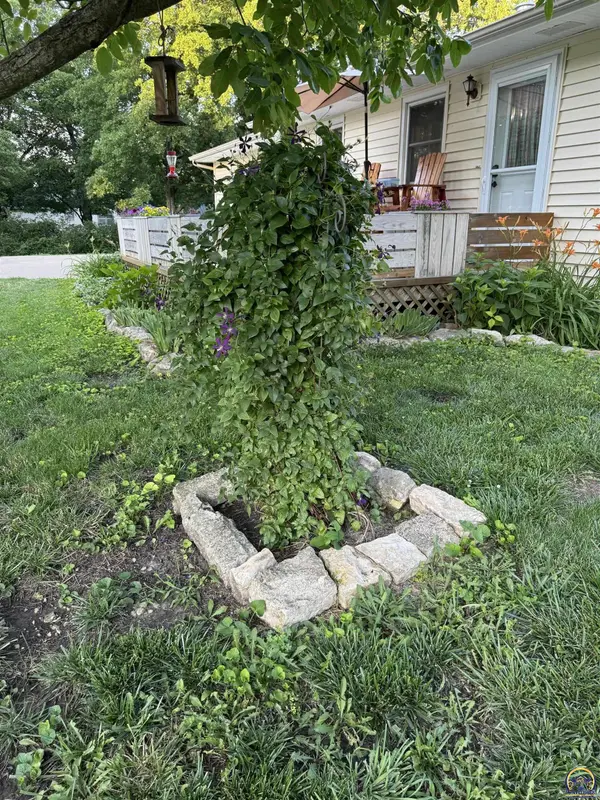 310 Locust ST, Eskridge, KS 66423