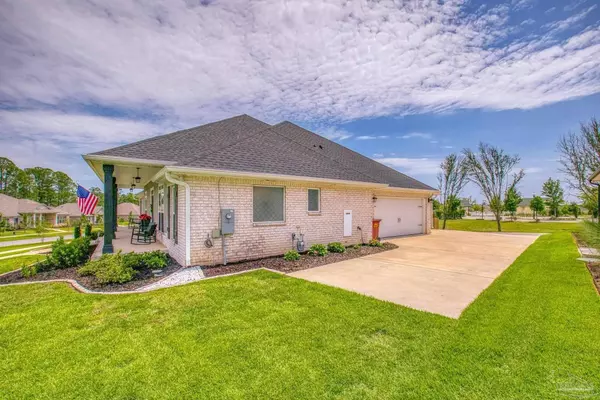 4110 Lower Walk Ln, Milton, FL 32583