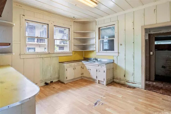 265 California Avenue, Wahiawa, HI 96786